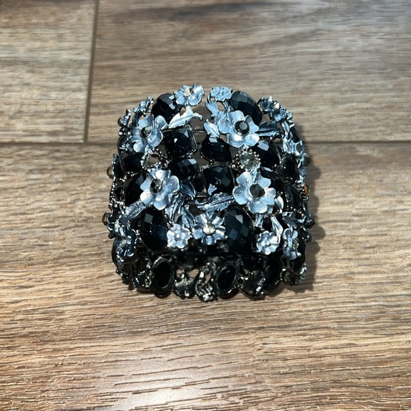 3 Beautiful Bracelets - all in EUC - Picture 4 of 7